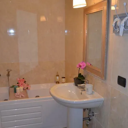 아파트 Airport & Fair *