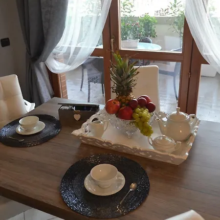 아파트 Airport & Fair