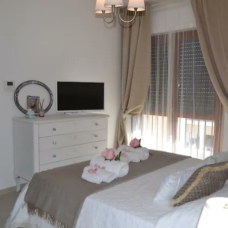 아파트 Airport & Fair 피우미치노